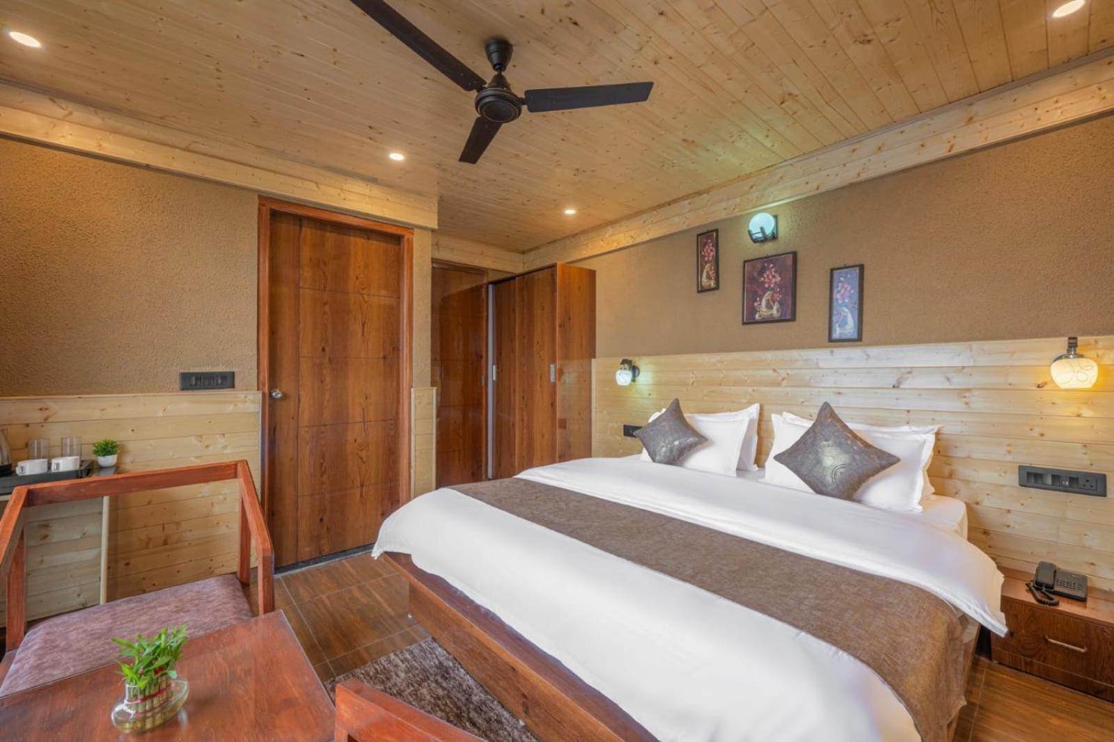 The Nature Dreams I Vacations I Conference I Mice I Family Events I Open Air Terrace I Sky Bonfire I Kufri By Exotic Stays Shimla Bagian luar foto