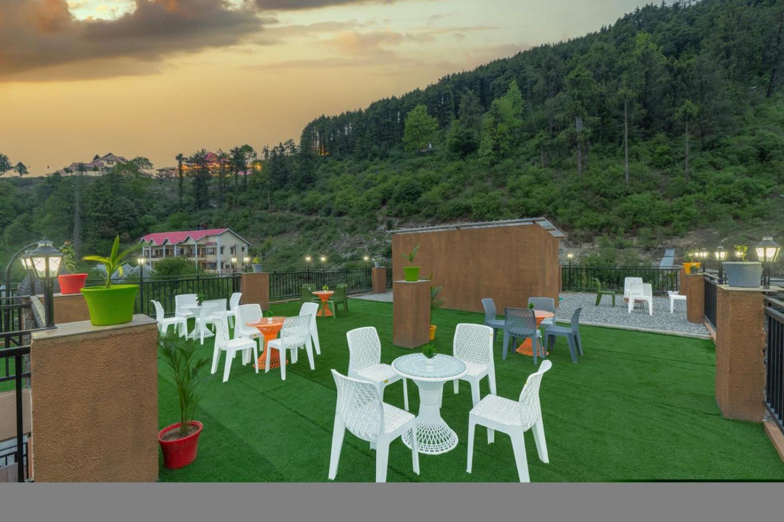 The Nature Dreams I Vacations I Conference I Mice I Family Events I Open Air Terrace I Sky Bonfire I Kufri By Exotic Stays Shimla Bagian luar foto