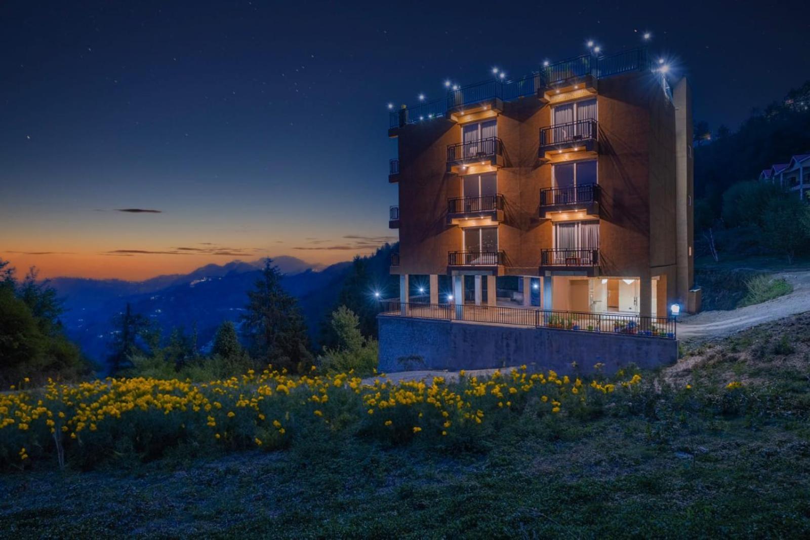 The Nature Dreams I Vacations I Conference I Mice I Family Events I Open Air Terrace I Sky Bonfire I Kufri By Exotic Stays Shimla Bagian luar foto