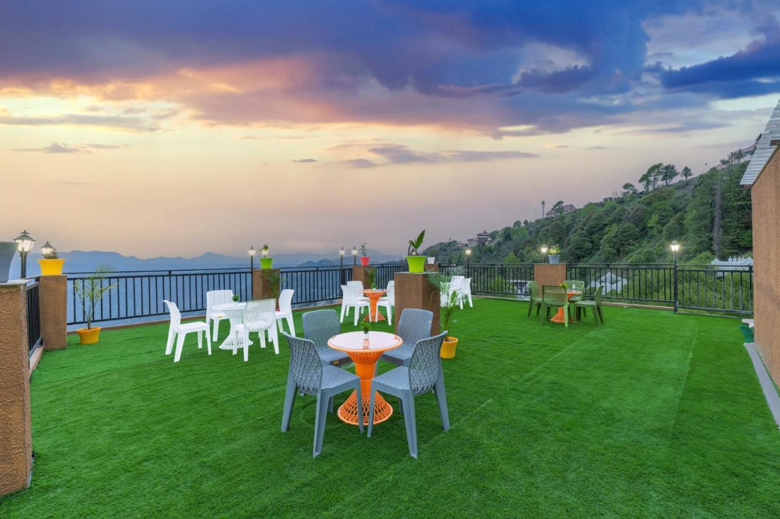 The Nature Dreams I Vacations I Conference I Mice I Family Events I Open Air Terrace I Sky Bonfire I Kufri By Exotic Stays Shimla Bagian luar foto